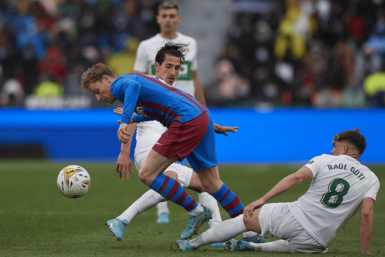 League of Legends-冲刺阶段突围战来临，巴塞罗那围绕德甲临场应变，更衣室稳定，赛季目标并未改变的简单介绍